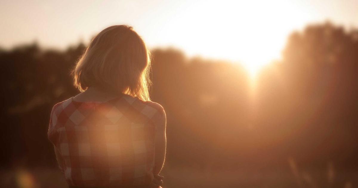 Leaply Reviews: Featured image showing tech career app interface