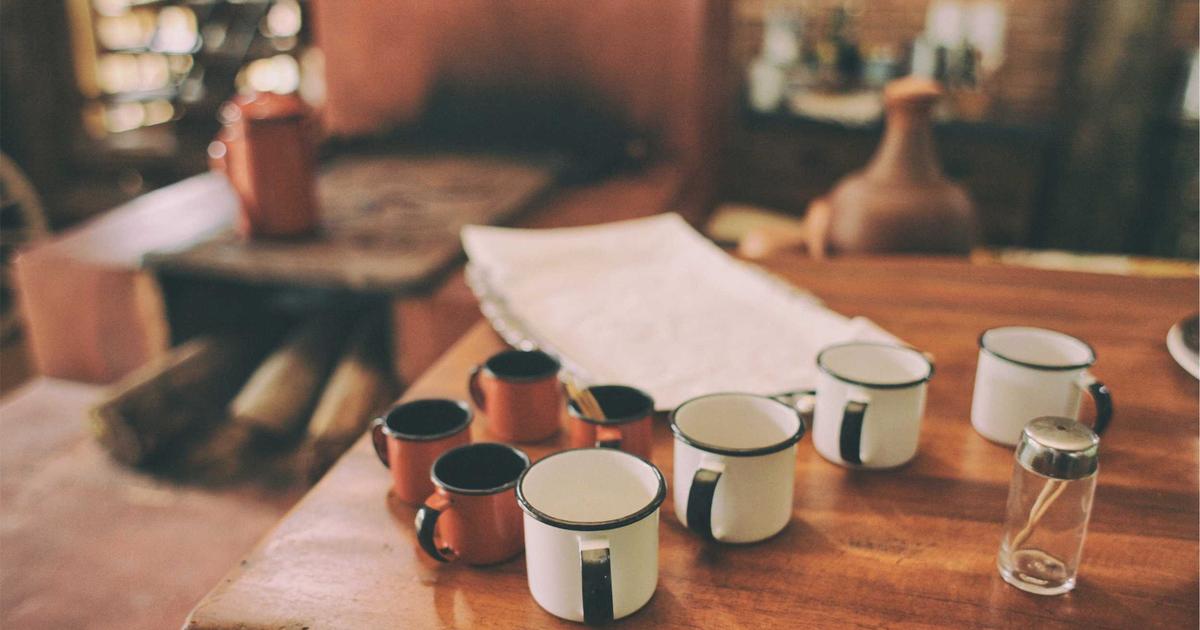 Hamnet Review: Featured image showing Shakespeare and period drama elements