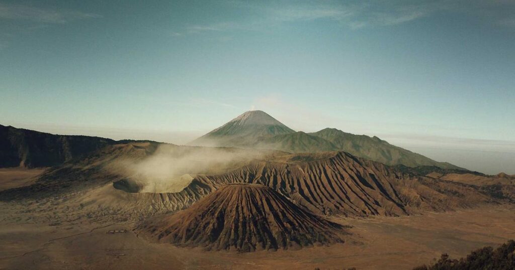 Olavita Liquid Solution: Featured image showing skincare and anti-aging product